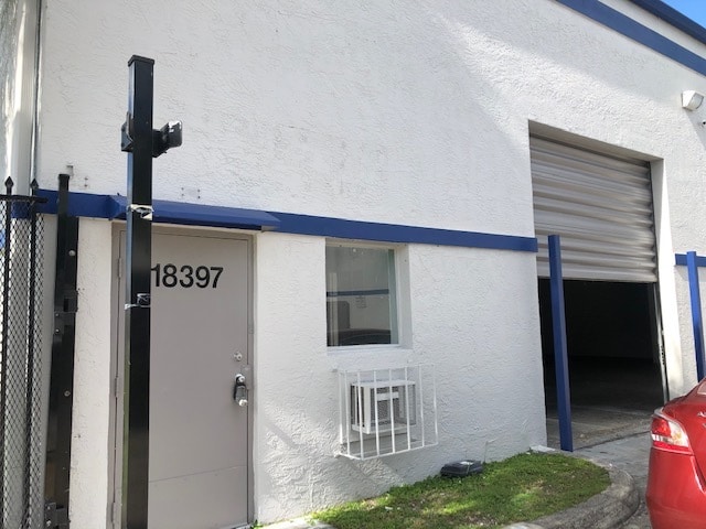 18227-18243 NE 4th Ct, Miami, FL for lease Building Photo- Image 1 of 5
