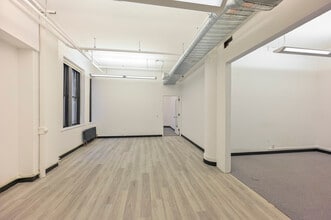 45 W 34th St, New York, NY for lease Interior Photo- Image 1 of 1