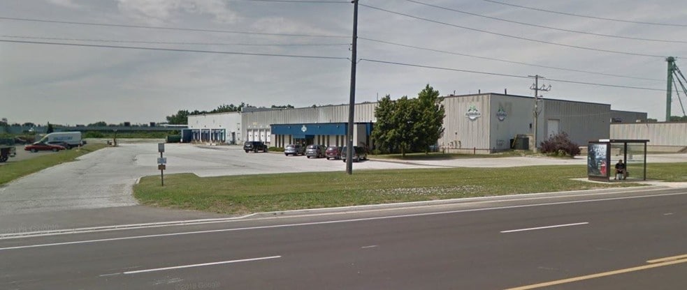 715 Richmond St, Chatham, ON for sale - Building Photo - Image 1 of 1