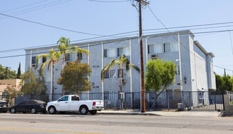 19 Units - North Hollywood - 5.4 CAP - 1031 Exchange Property