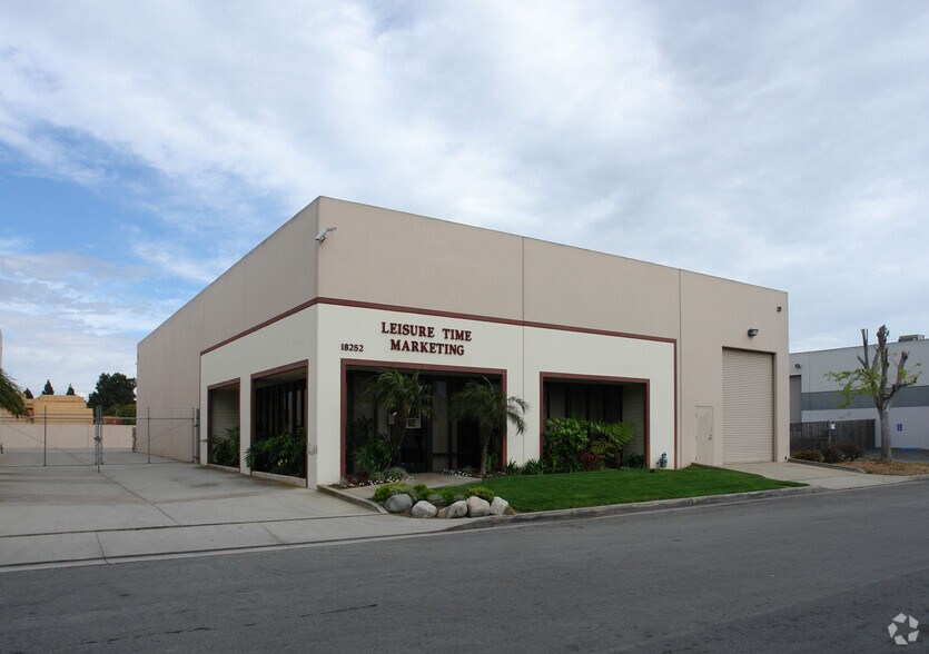 18252 Enterprise Ln, Huntington Beach, CA 92648