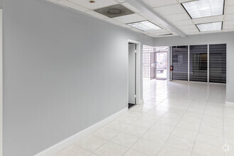 3108-3390 NW 72nd Ave, Miami, FL for lease Interior Photo- Image 2 of 7