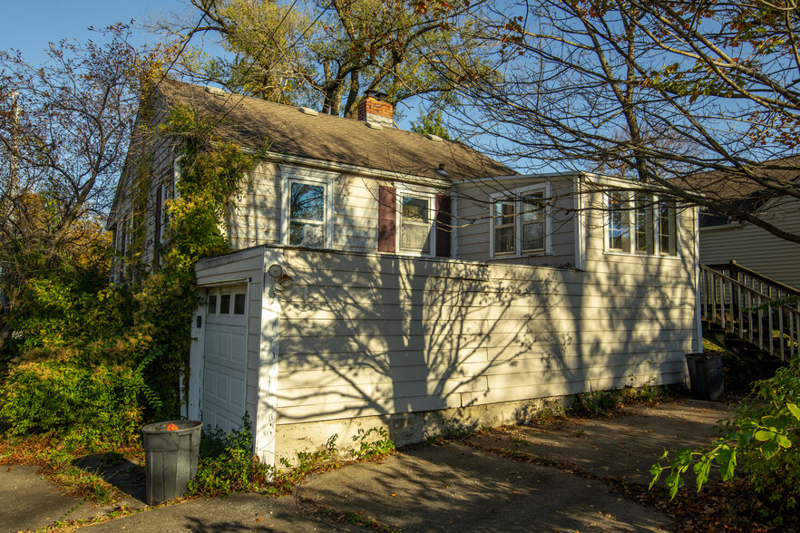 200 SW Market St, Lees Summit, MO for sale - Building Photo - Image 3 of 34