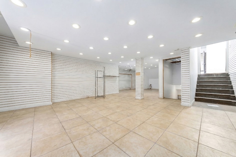 2836 3rd Ave, Bronx, NY for lease Lobby- Image 1 of 3
