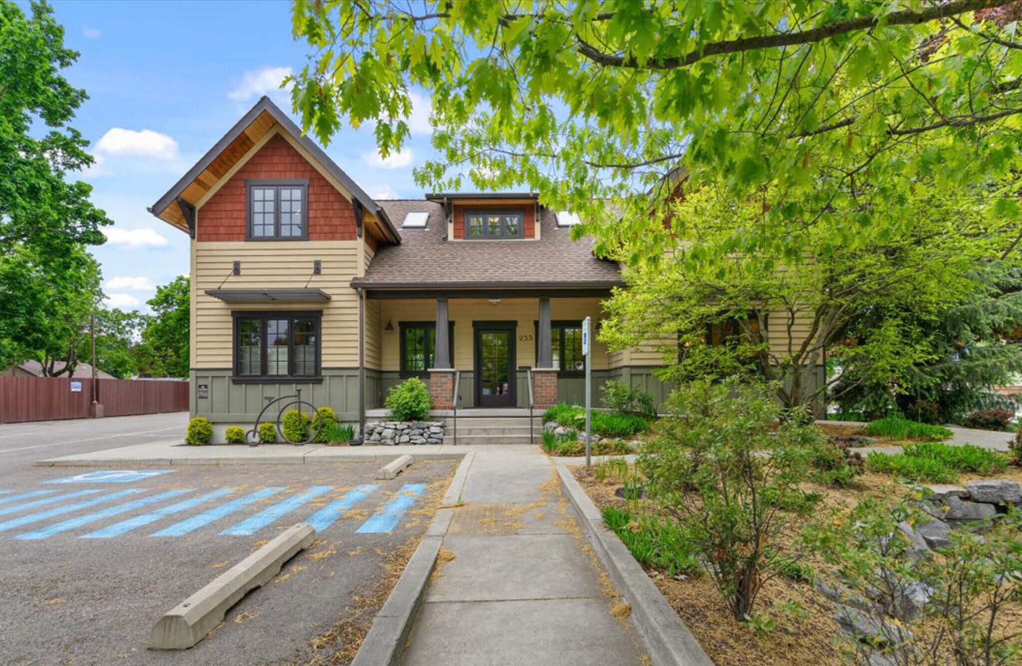 233 E Harrison Ave, Coeur d'Alene, ID for sale Building Photo- Image 1 of 1