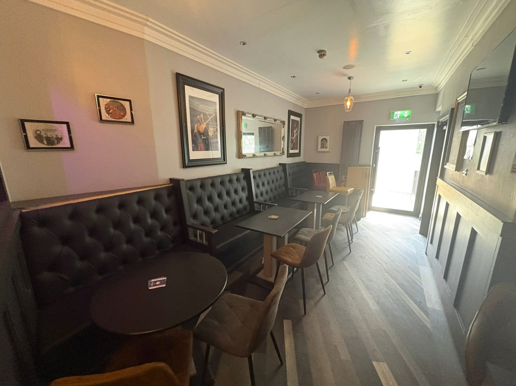 31 Old St, Ashton Under Lyne for lease Interior Photo- Image 1 of 7