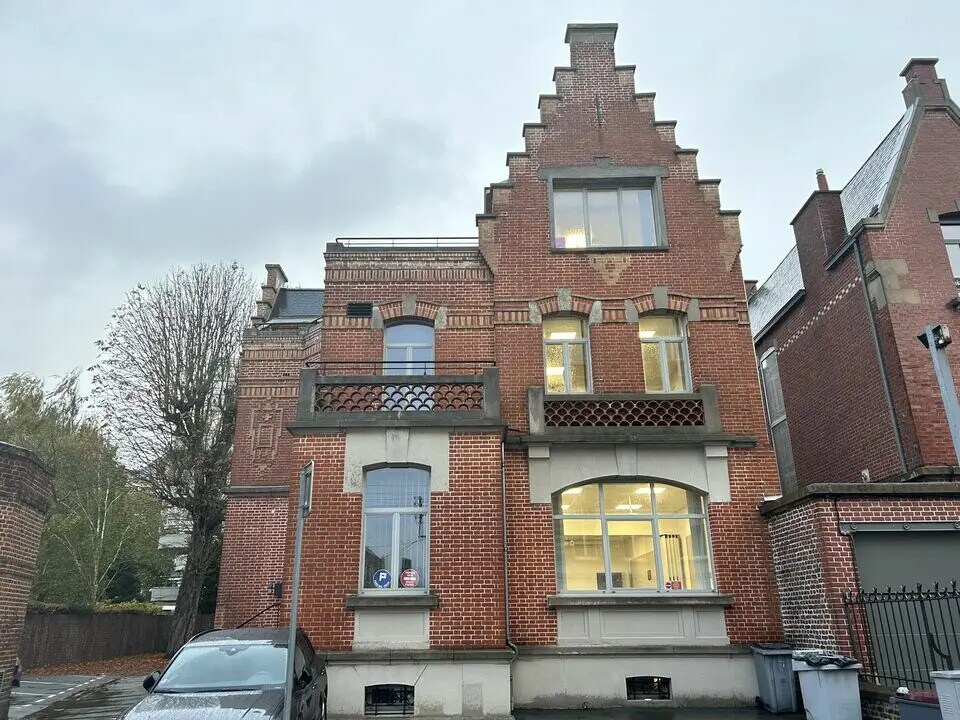 Office in La Madeleine for lease Building Photo- Image 1 of 13