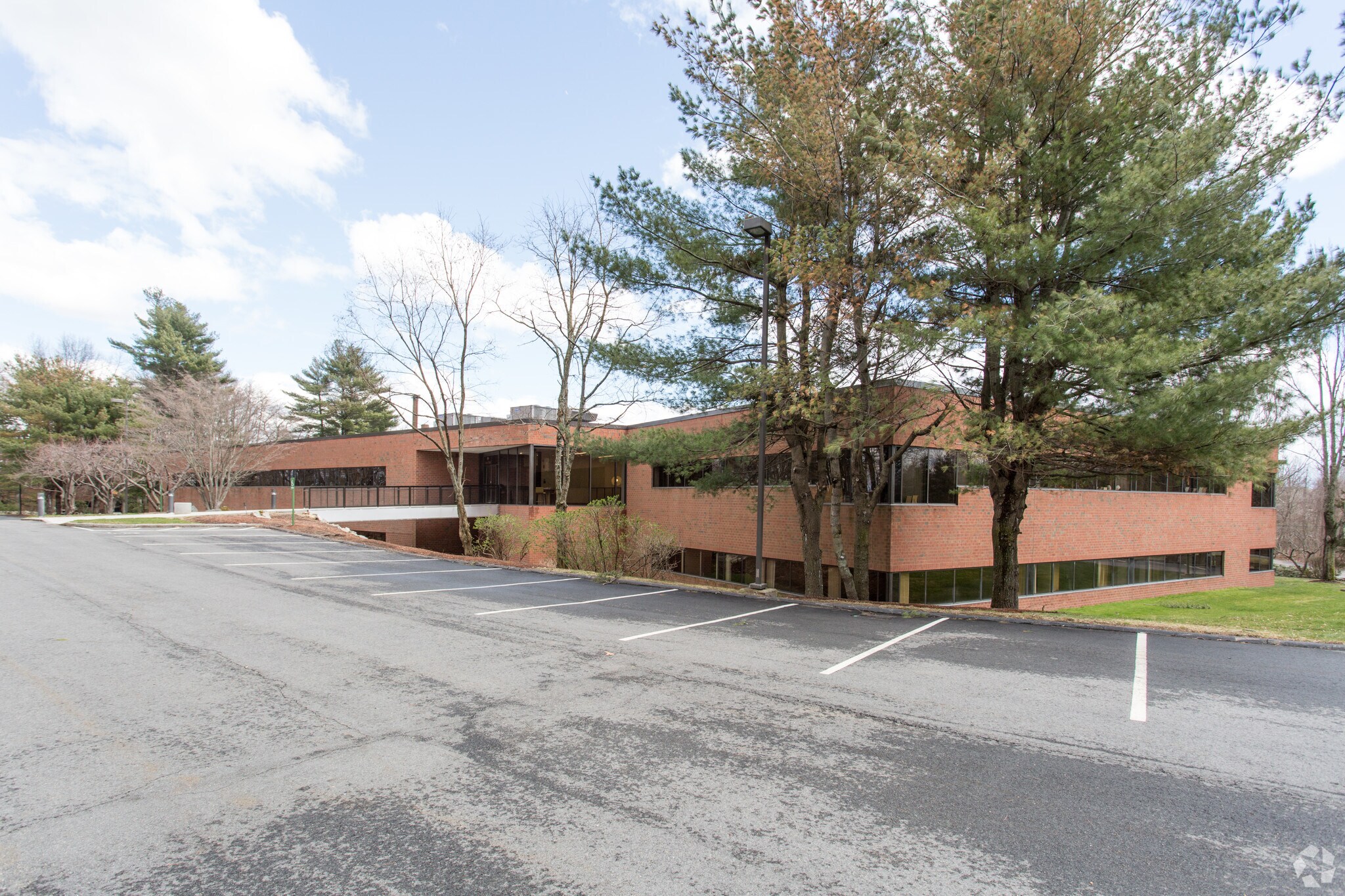 555 Virginia Rd, Concord, MA 01742 5 Middlesex Green