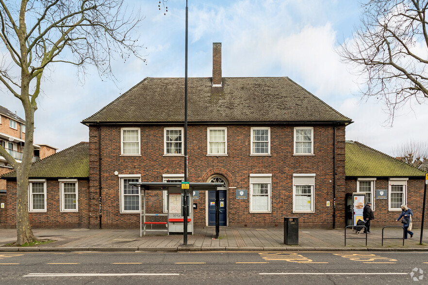 473 Barking Rd, London for sale - Primary Photo - Image 1 of 1