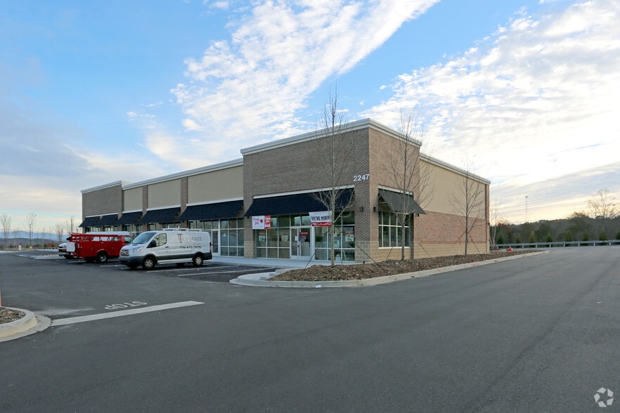 2247 Cumming Hwy, Canton, GA for sale - Primary Photo - Image 1 of 1