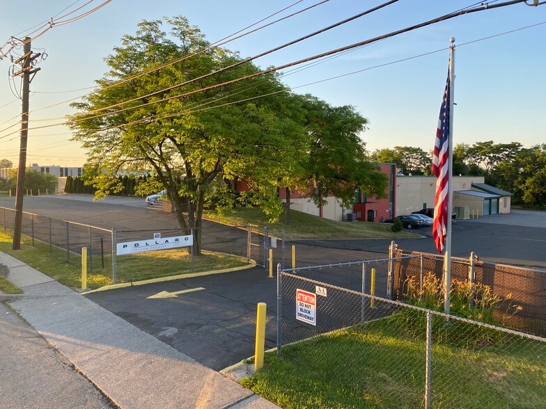 480 Mundet Pl, Hillside, NJ for sale - Building Photo - Image 2 of 44