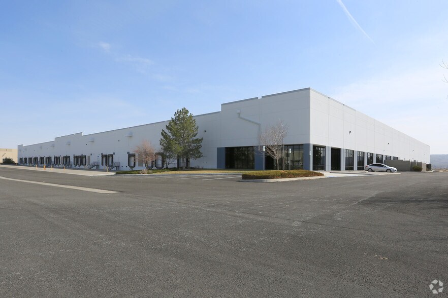 2275 E Newlands Dr, Fernley, NV for lease - Building Photo - Image 2 of 8