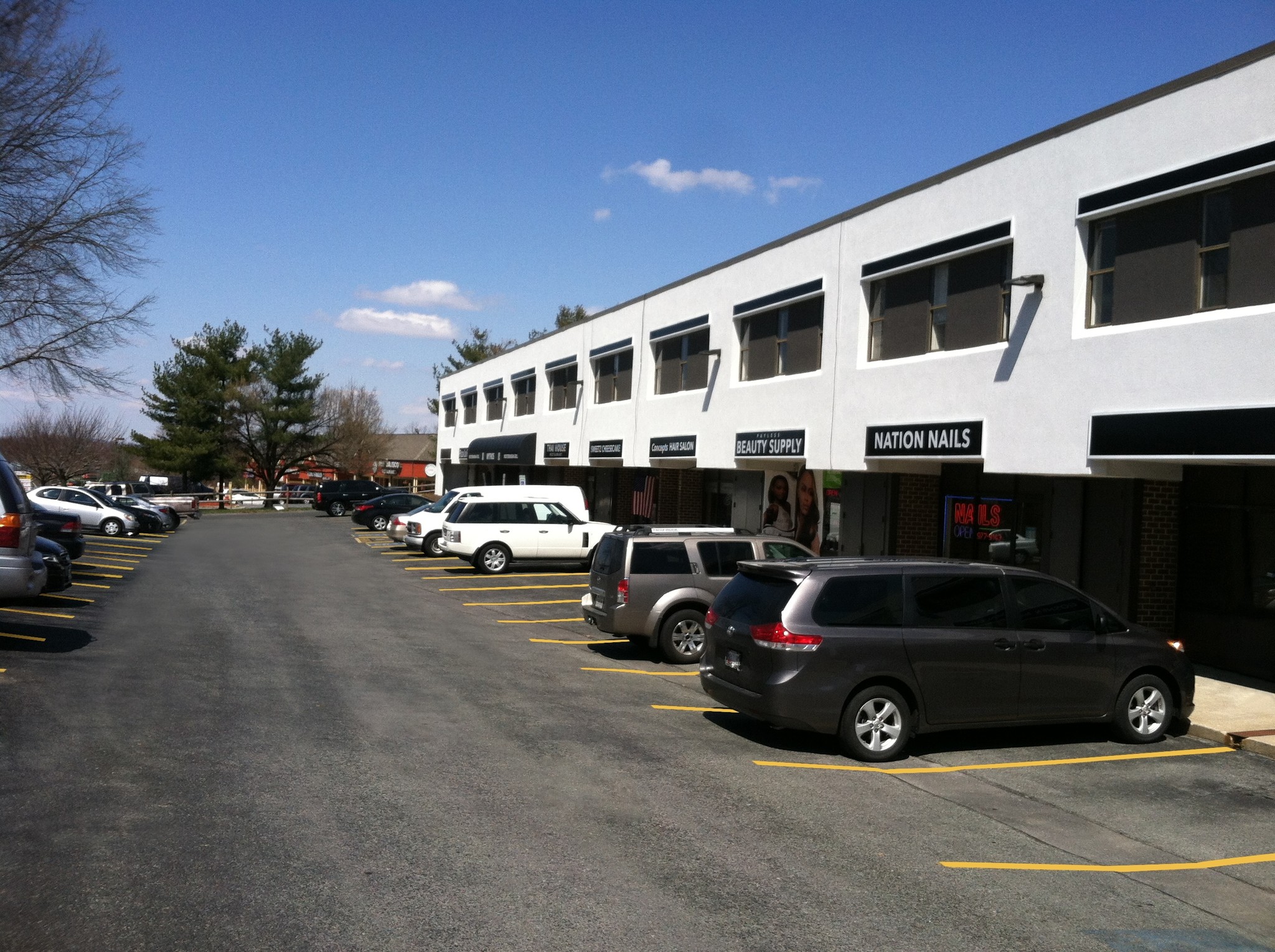 18900-18924 Bonanza Way, Gaithersburg, MD for lease Primary Photo- Image 1 of 5