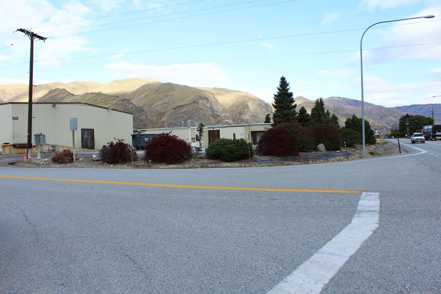 5020 NW Cascade Ave, East Wenatchee, WA for sale - Primary Photo - Image 1 of 1