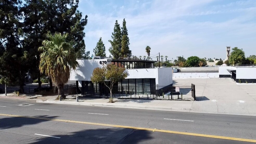 670 N Arrowhead Ave, San Bernardino, CA for sale - Building Photo - Image 1 of 22