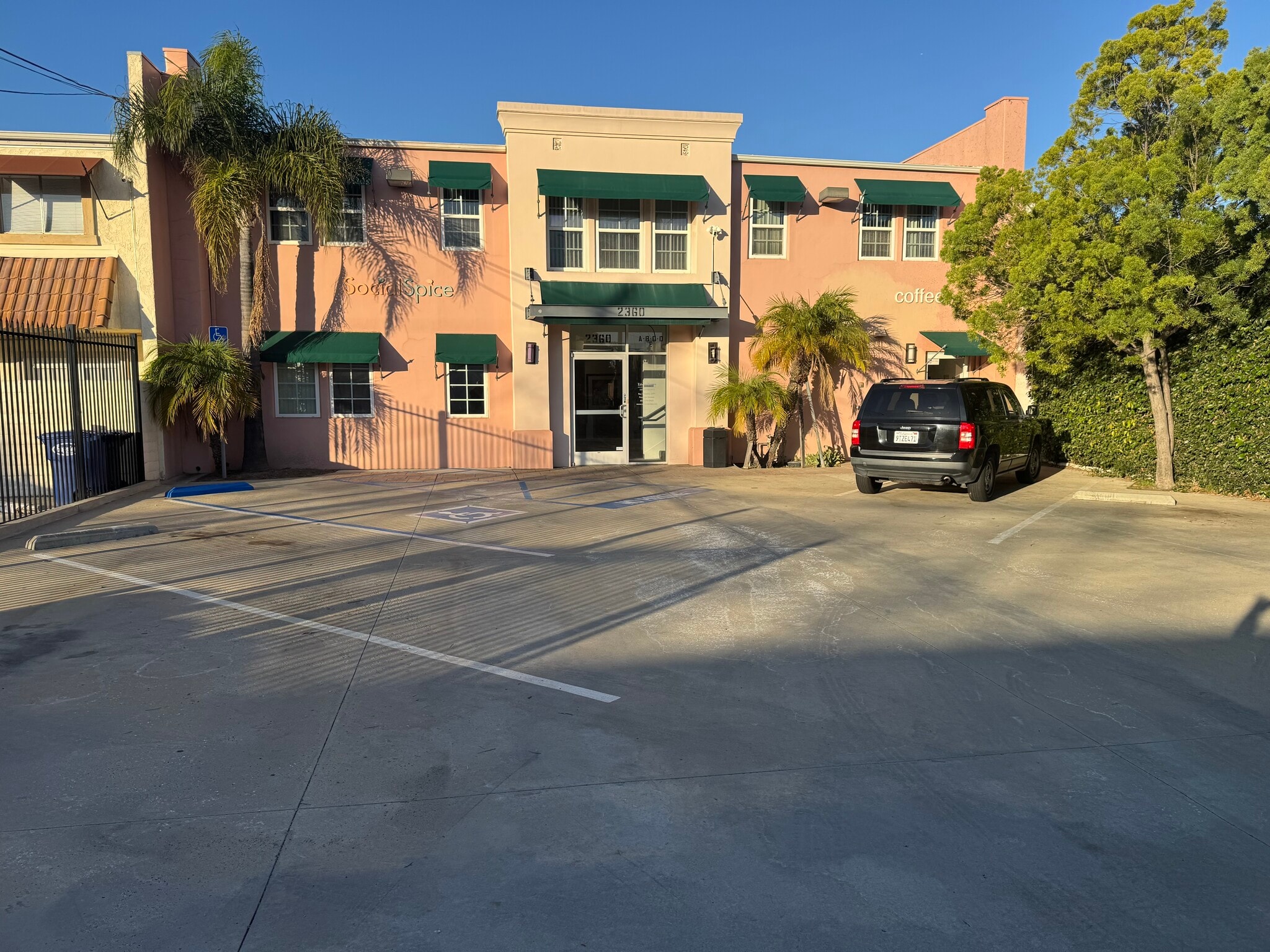 2360-2364 E Ventura Blvd, Camarillo, CA for lease Building Photo- Image 1 of 13