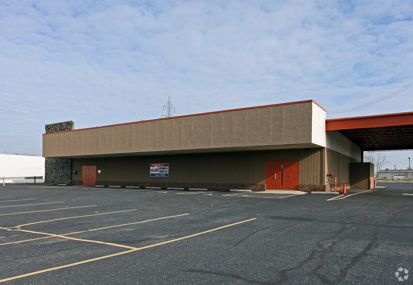 5050 Jackman Rd, Toledo, OH for sale - Primary Photo - Image 1 of 1