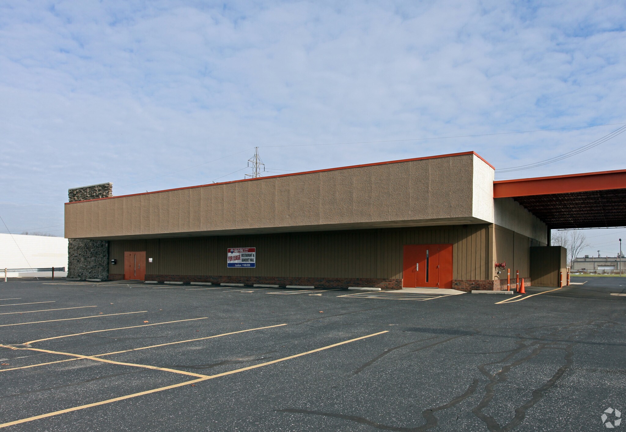 5050 Jackman Rd, Toledo, OH for sale Primary Photo- Image 1 of 1