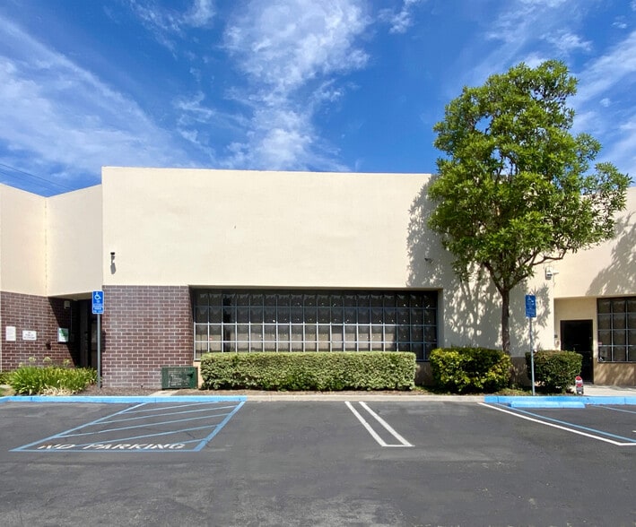 3505 Cadillac Ave, Costa Mesa, CA for sale - Building Photo - Image 2 of 4