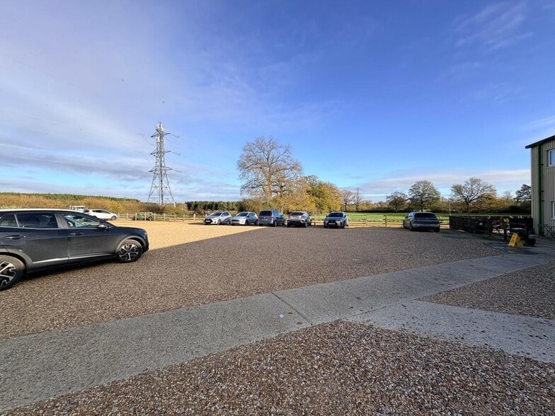 Aldermaston Road, Tadley for lease - Building Photo - Image 3 of 5