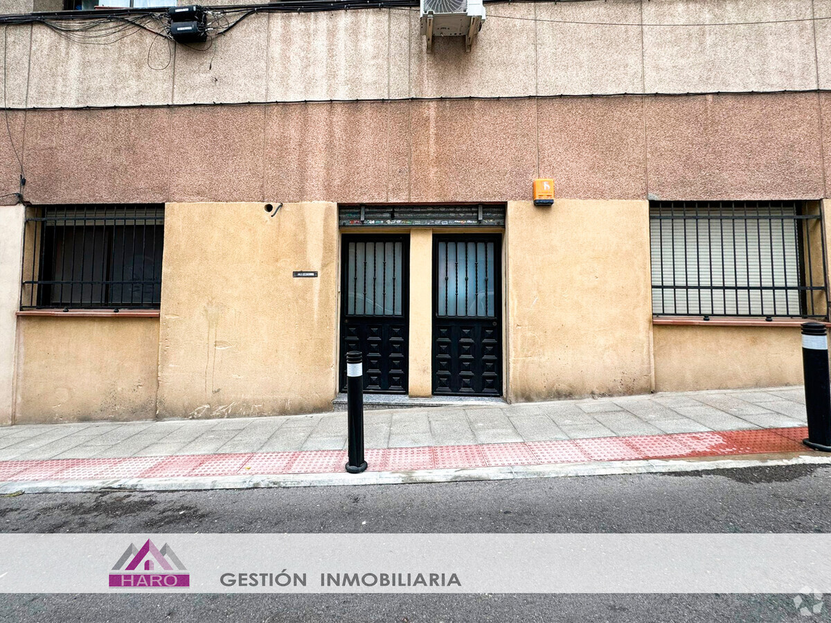 Calle Pedro Rogel, 4, Madrid, MAD 28039 - Unit Puerta 02, Esc. B -  - Interior Photo - Image 1 of 15