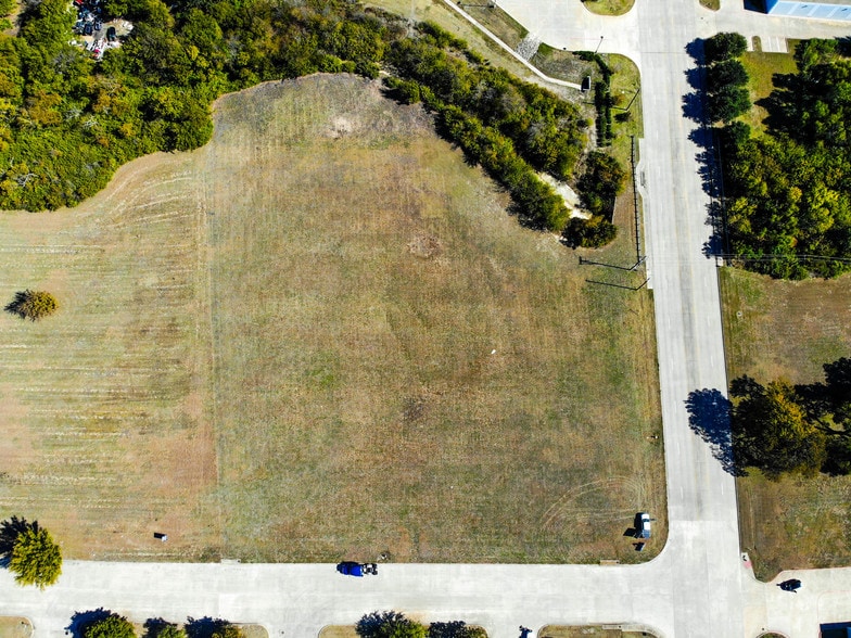 600 E Centre Park Blvd, DeSoto, TX for sale - Aerial - Image 3 of 5