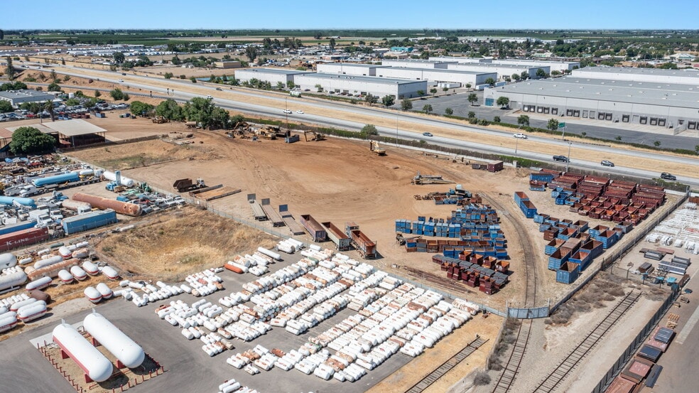 2910 S Cherry Ave, Fresno, CA for sale - Building Photo - Image 3 of 7