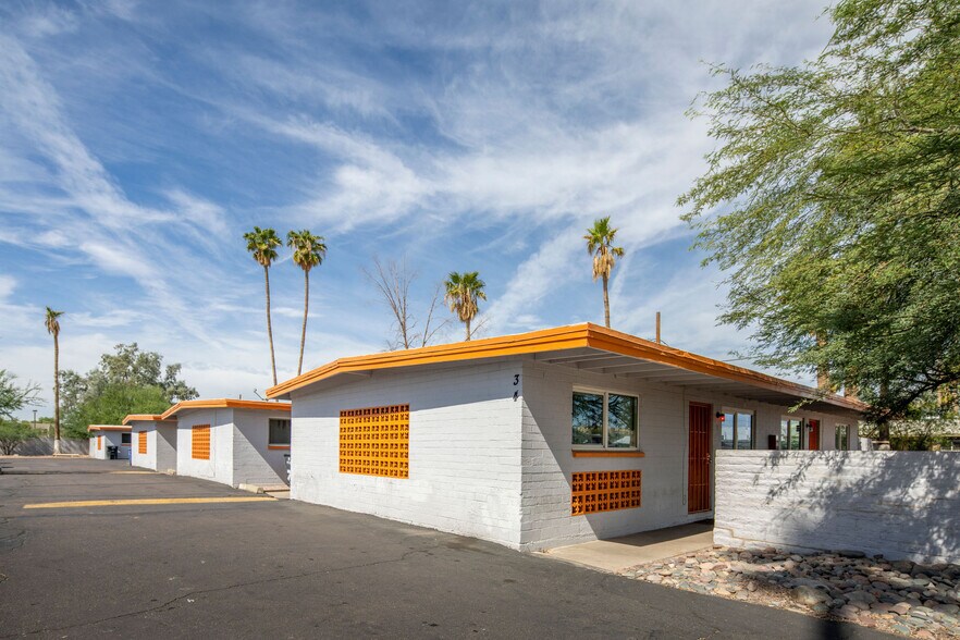 1010-1012 S Smith Rd, Tempe, AZ for sale - Building Photo - Image 1 of 1