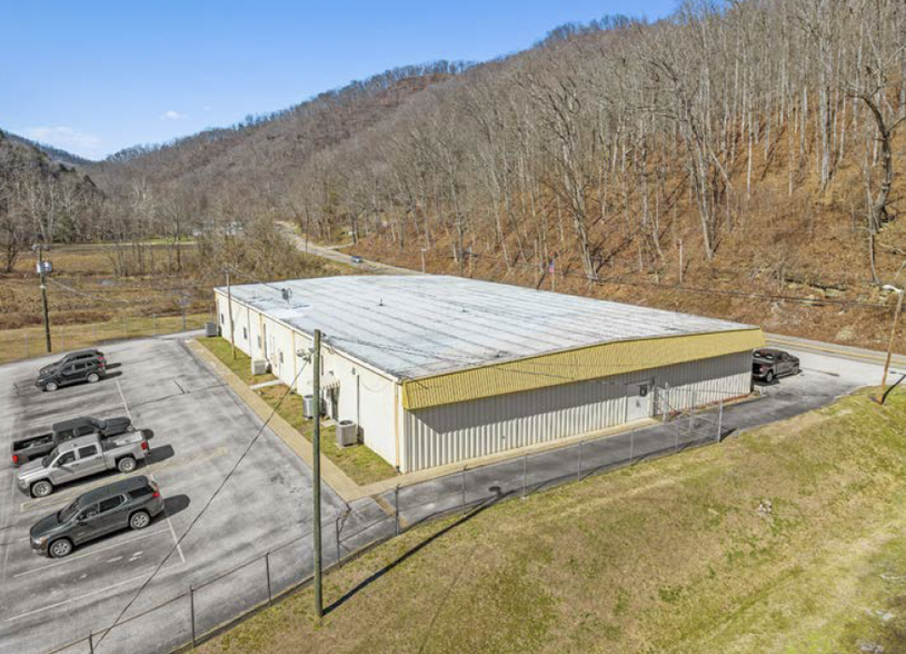 1664 Pond Fork Rd, Madison, WV for sale - Building Photo - Image 2 of 5