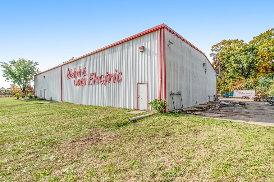 835 Carberry Rd, Niles, MI 49120