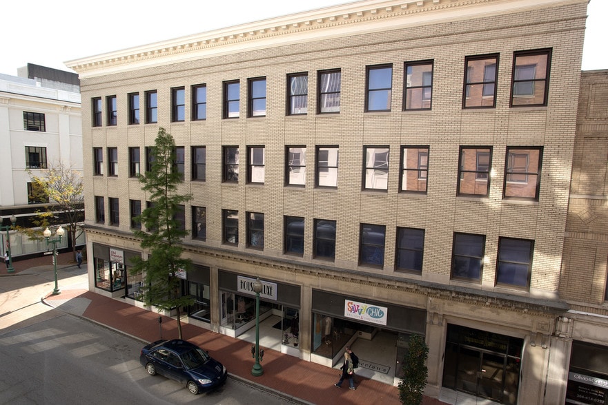 815 Quarrier St, Charleston, WV for lease - Building Photo - Image 1 of 12