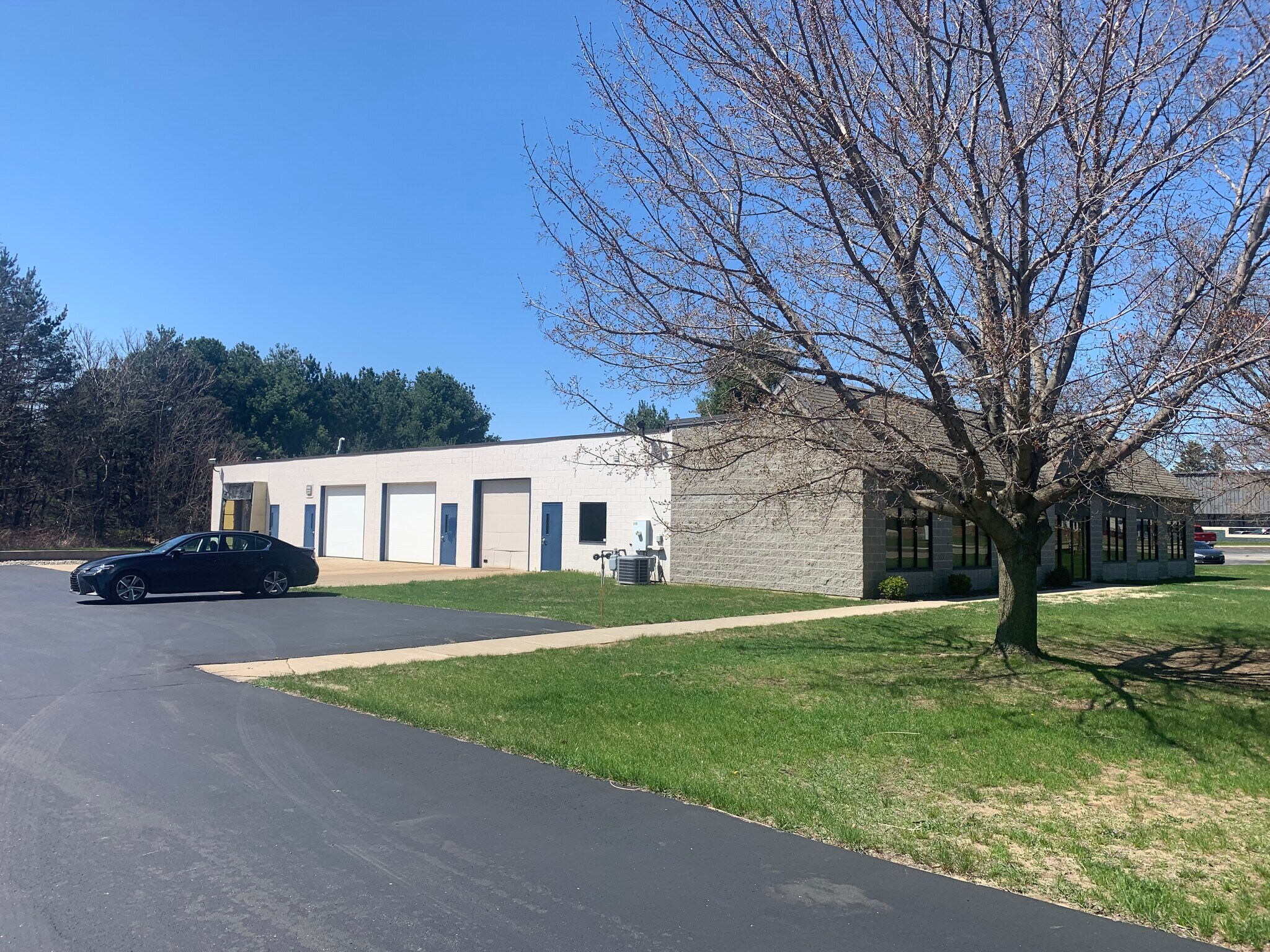 6175 Norton Center Dr, Muskegon, MI for sale Building Photo- Image 1 of 1