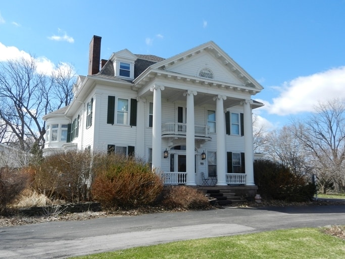 99 S Main St, Churchville, NY 14428