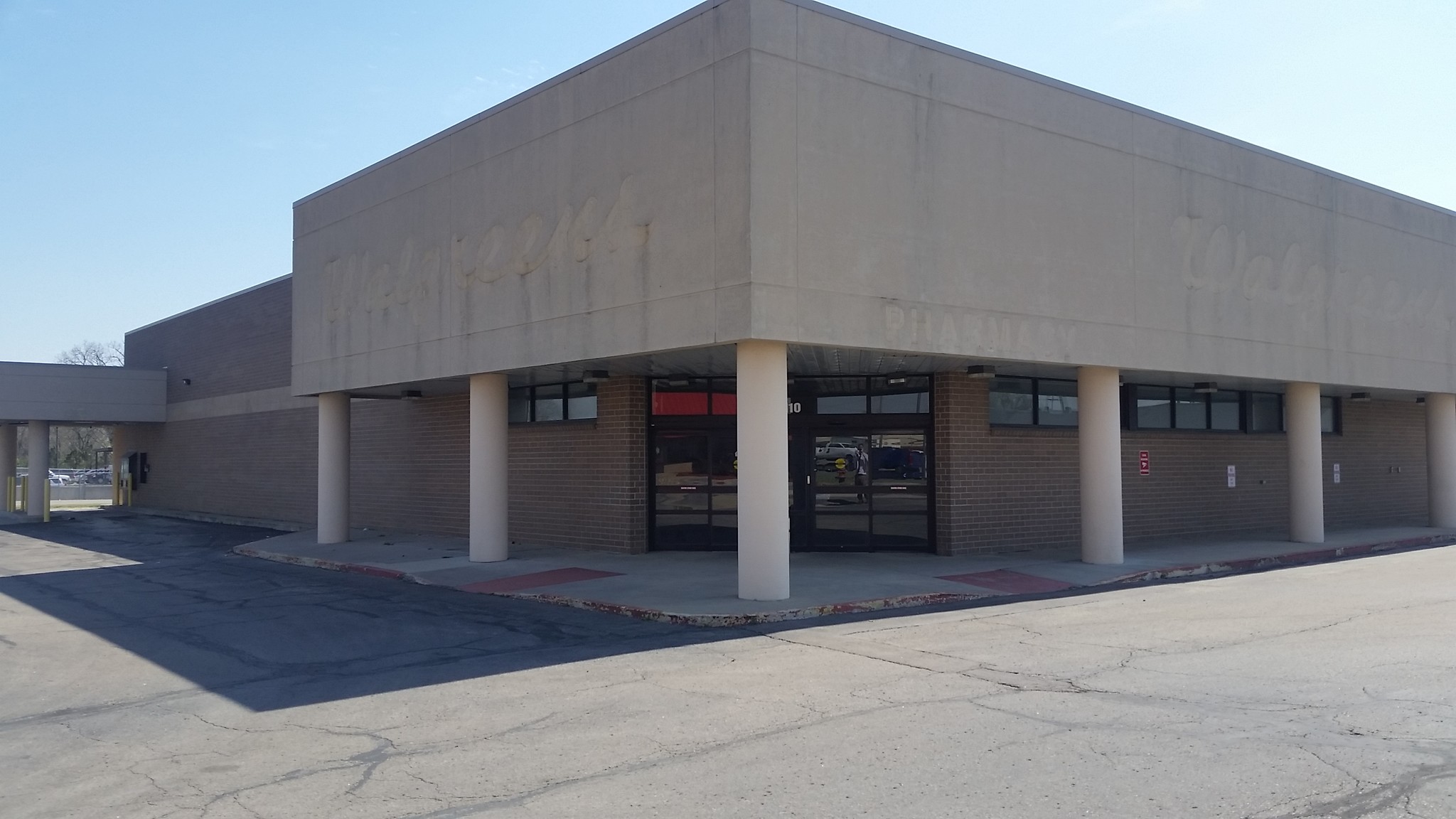 2110 NW Topeka Blvd, Topeka, KS for sale Building Photo- Image 1 of 1