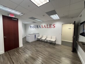 13099 S Cleveland Ave, Fort Myers, FL for lease Lobby- Image 1 of 9