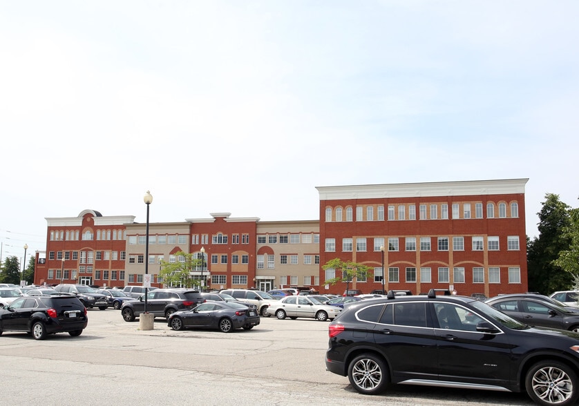 5045 Orbitor Dr, Mississauga, ON for lease - Building Photo - Image 2 of 7