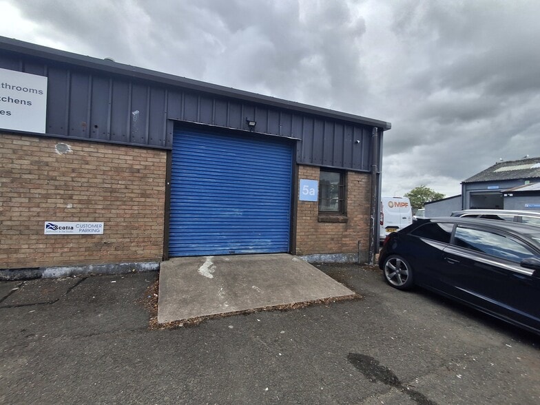 23 Dickson Ct, Dunfermline for lease - Building Photo - Image 1 of 1