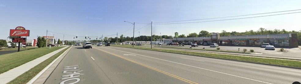 204-220 Springboro Pike, West Carrollton, OH for lease - Building Photo - Image 3 of 3