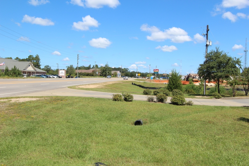 Broadway Dr, Hattiesburg, MS for sale Building Photo- Image 1 of 9