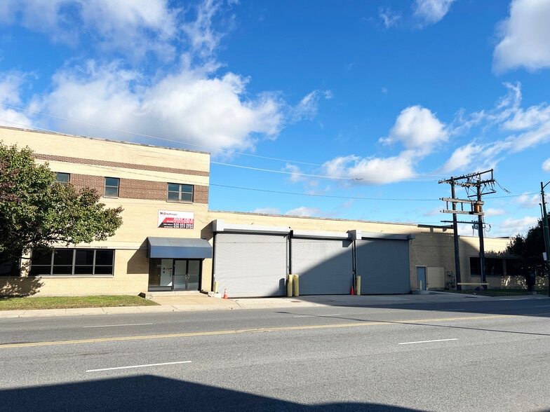 5200-5230 W Roosevelt Rd, Chicago, IL for lease - Building Photo - Image 1 of 14