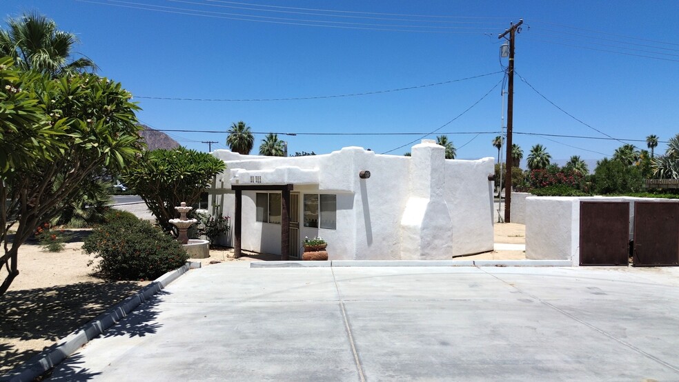 51289 Desert Club Dr, La Quinta, CA for lease - Building Photo - Image 1 of 7