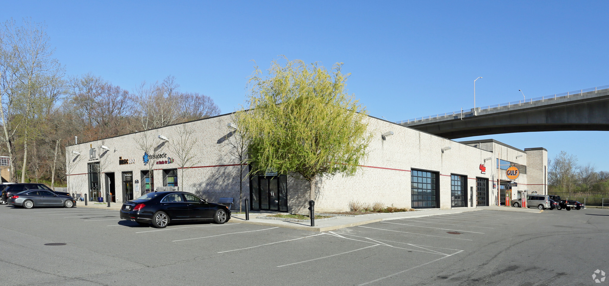 55 Lumber Rd, Roslyn, NY for lease Primary Photo- Image 1 of 4