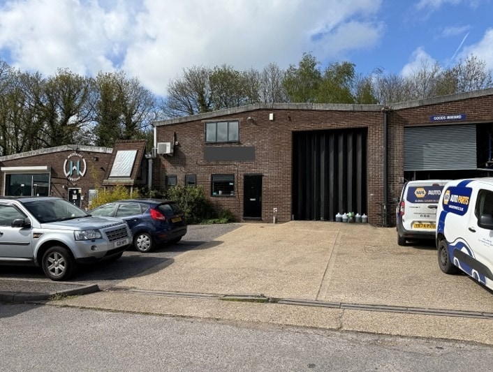 Unit 11 Station Rd, Pulborough for lease - Building Photo - Image 2 of 2