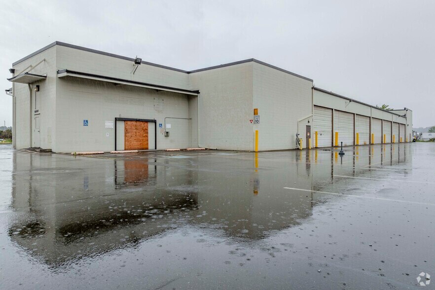 5001 20th St E, Fife, WA for sale - Primary Photo - Image 1 of 1