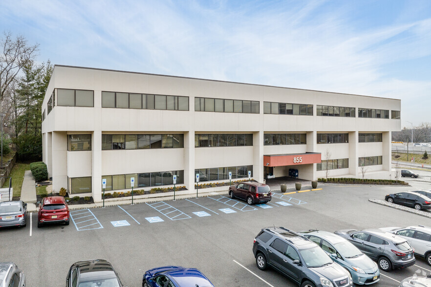 855 Valley Rd, Clifton, NJ for lease - Building Photo - Image 2 of 23