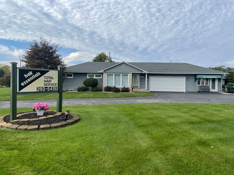 2232 Middlebury St, Elkhart, IN 46516