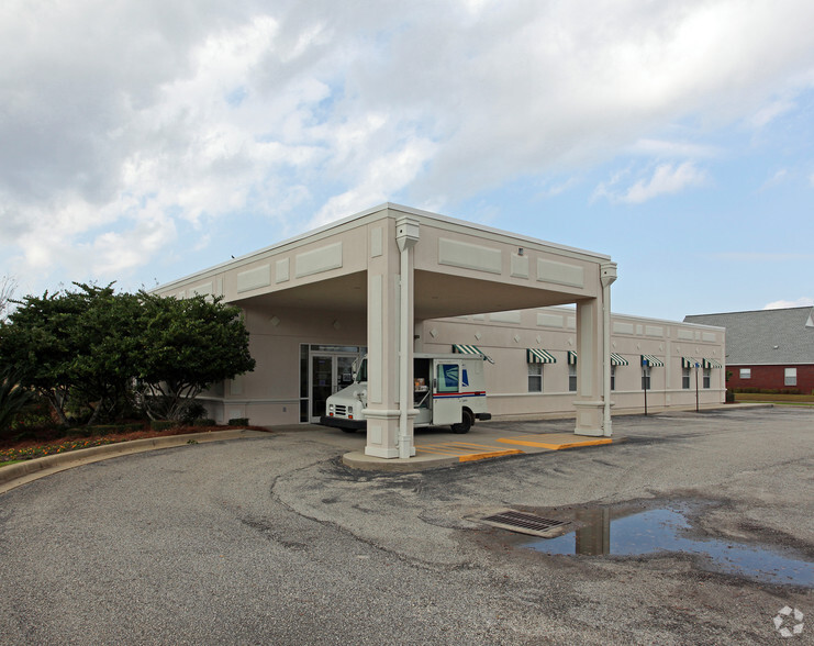 400 Milestone Blvd, Cantonment, FL for sale - Building Photo - Image 2 of 2