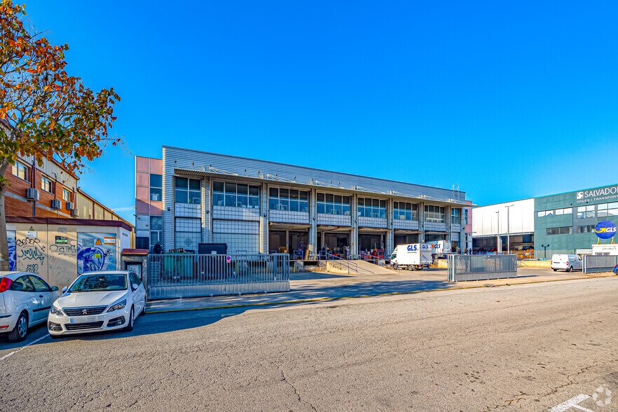 Industrial in Cornellà de Llobregat, Barcelona for lease - Building Photo - Image 3 of 9