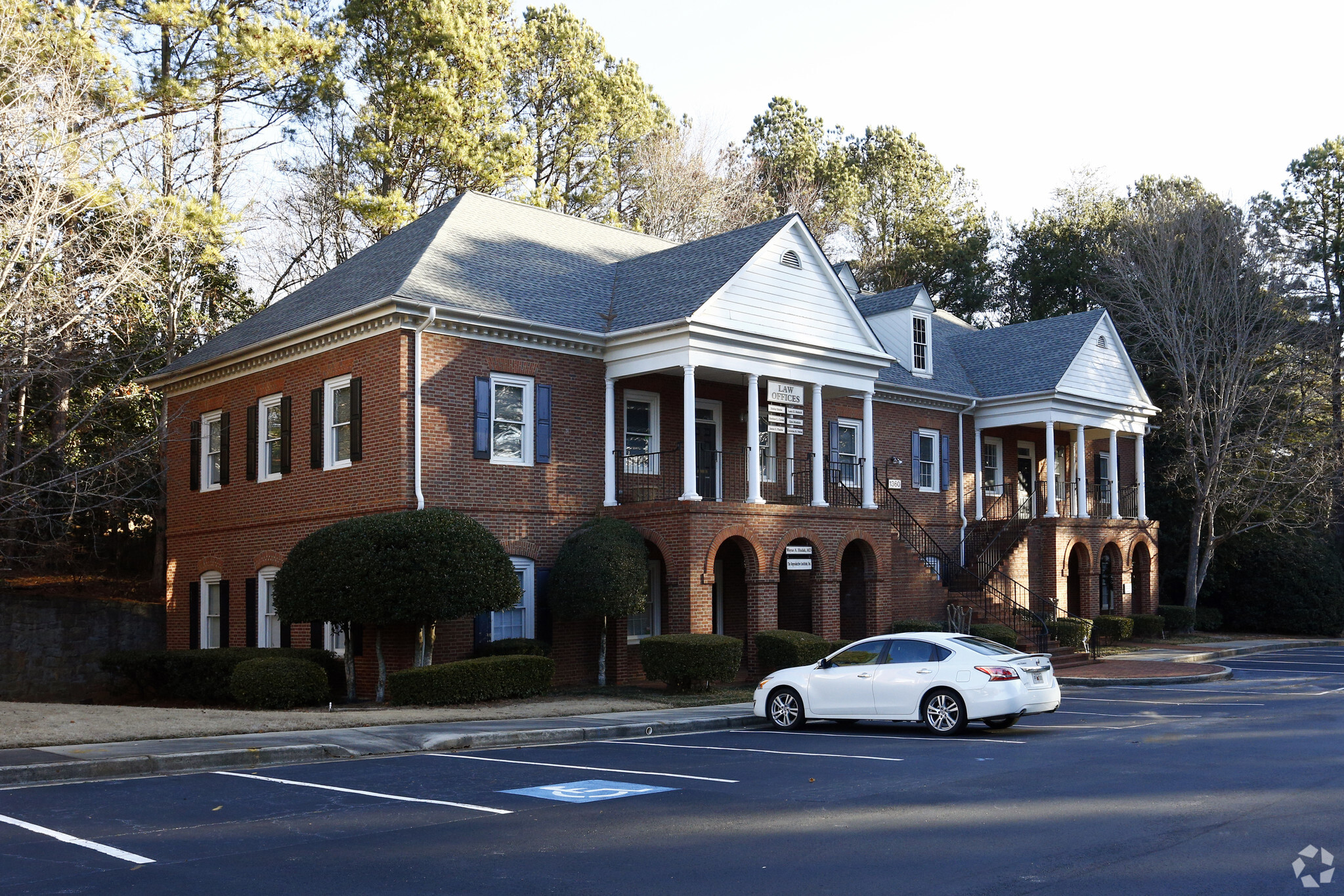 1360 Center Dr, Dunwoody, GA for sale Primary Photo- Image 1 of 1