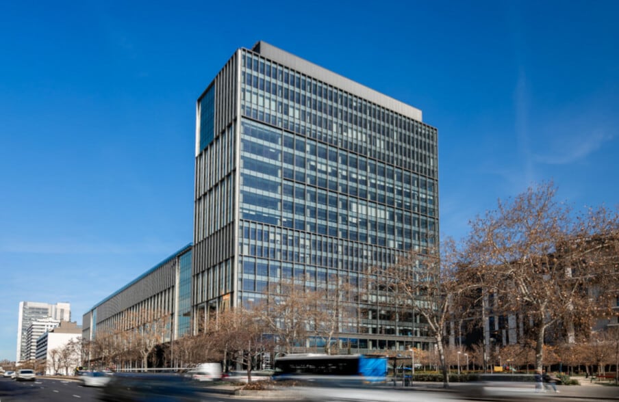 Calle Méndez Álvaro, 61, Madrid, Madrid for lease - Building Photo - Image 2 of 2